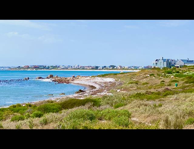 1,030M² VACANT LAND FOR SALE IN DUYKER EILAND